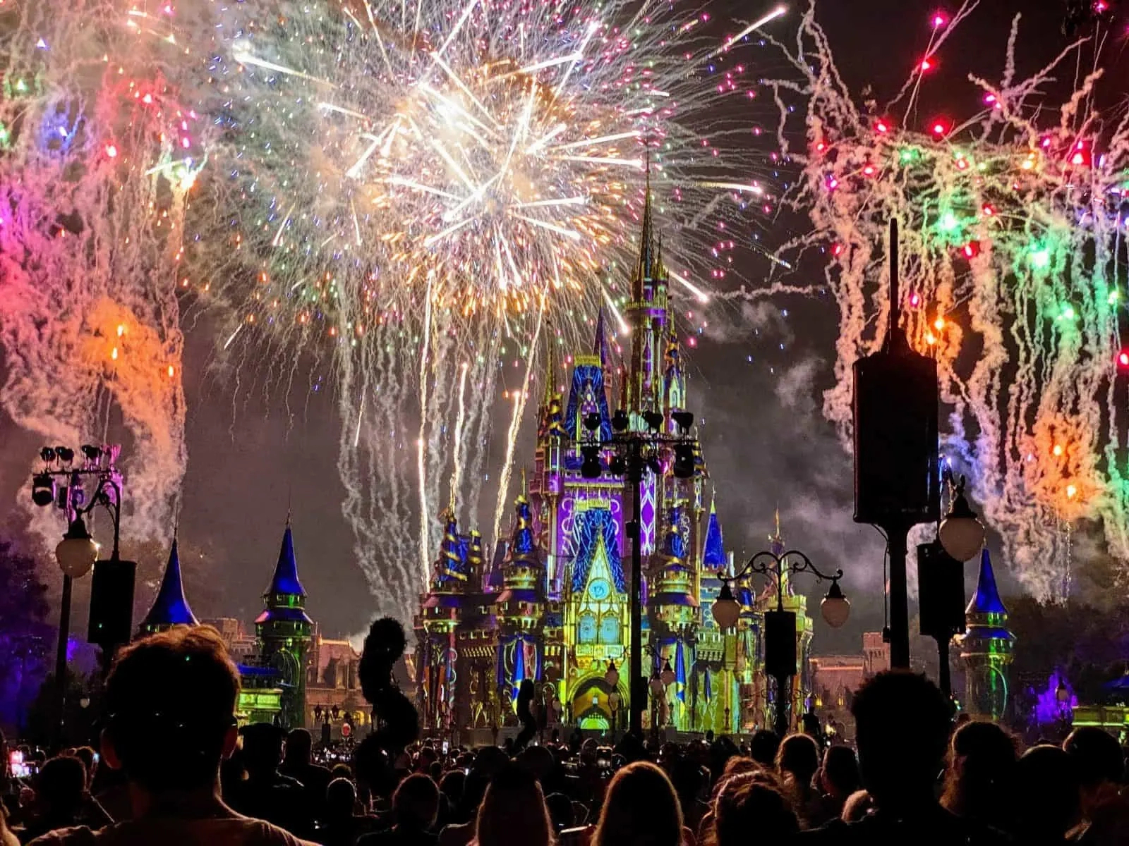 June 2024 At Disney World (Crowd Calendar, Weather, What To Wear) | June 2024 Disney Crowd Calendar